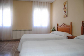 Гостиница Hostal Ávila  Оканьа